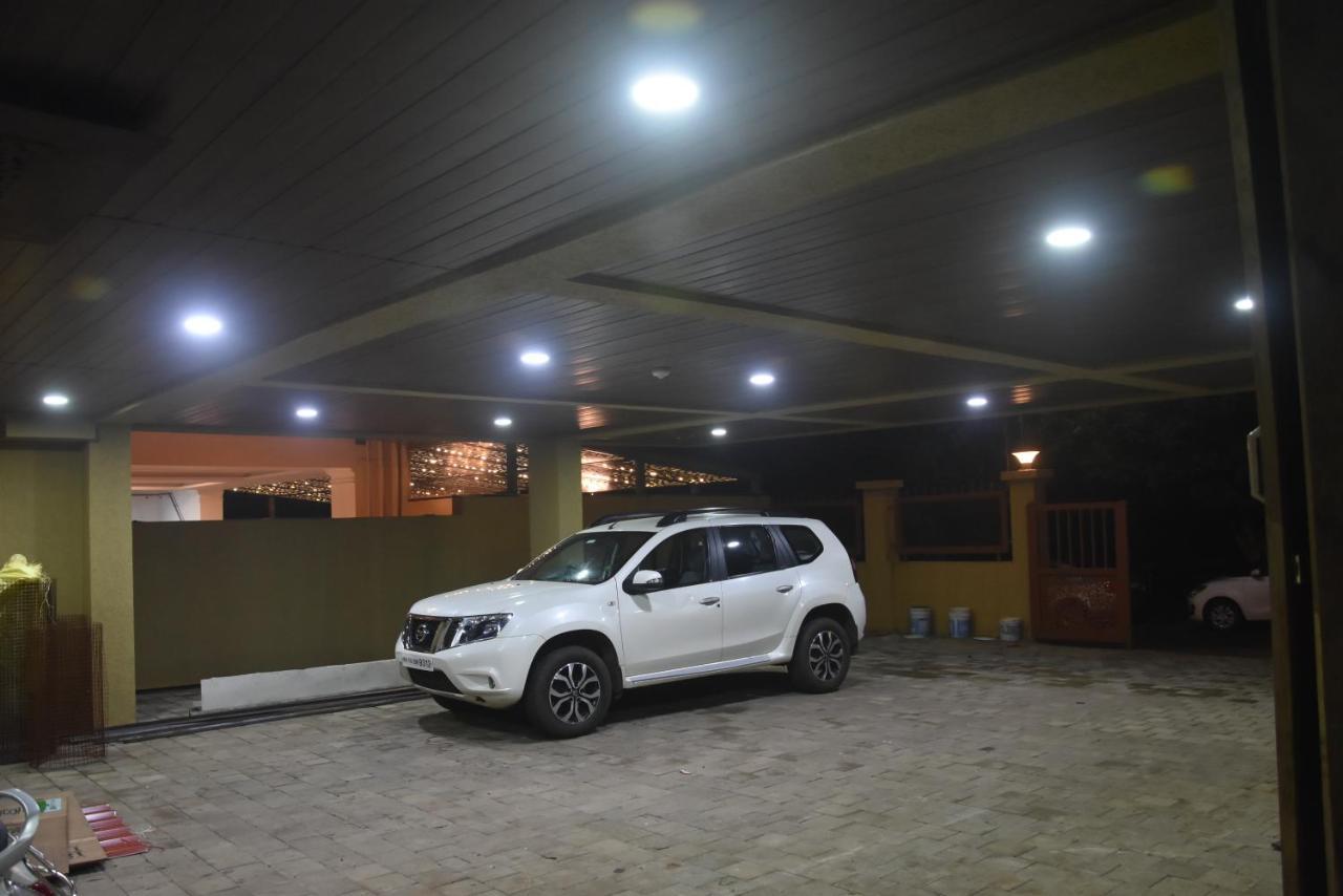 Regal Panhala Residency Hotel Ngoại thất bức ảnh